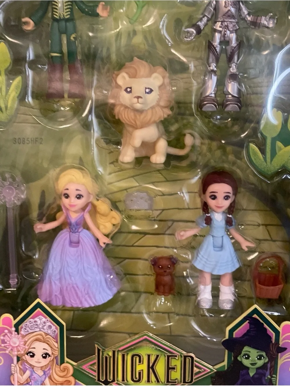 NIB Wicked 2025 Oz Story Set Mattel figure Set Small Doll. 10+ Pieces. Sealed.